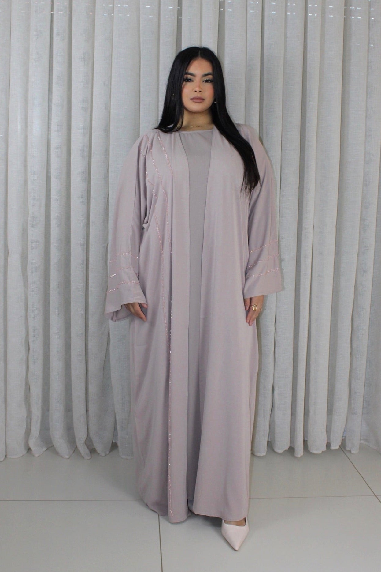 ABAYA NESRINE