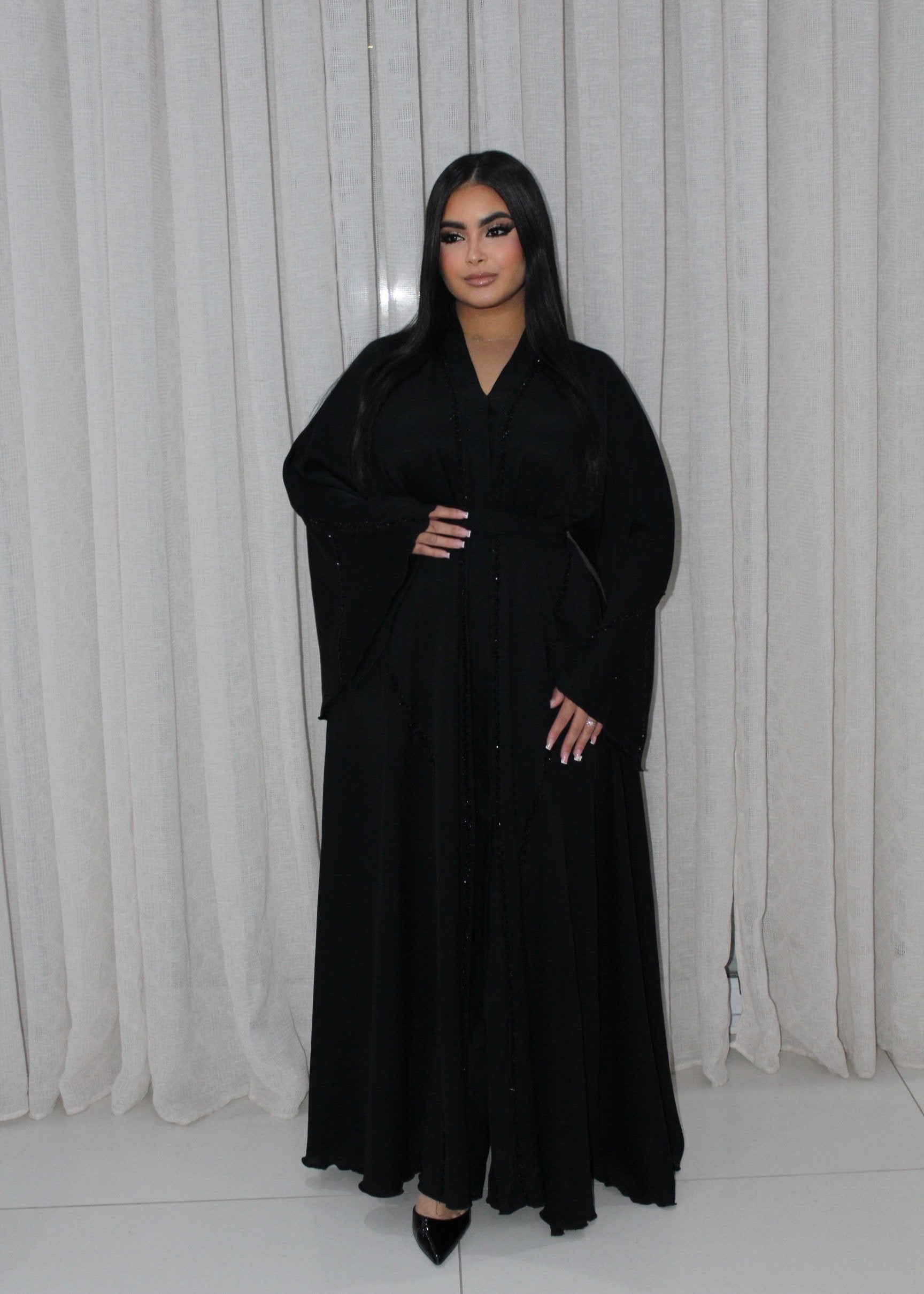ABAYA INESS NOIRE – Esmeralda - Main Image