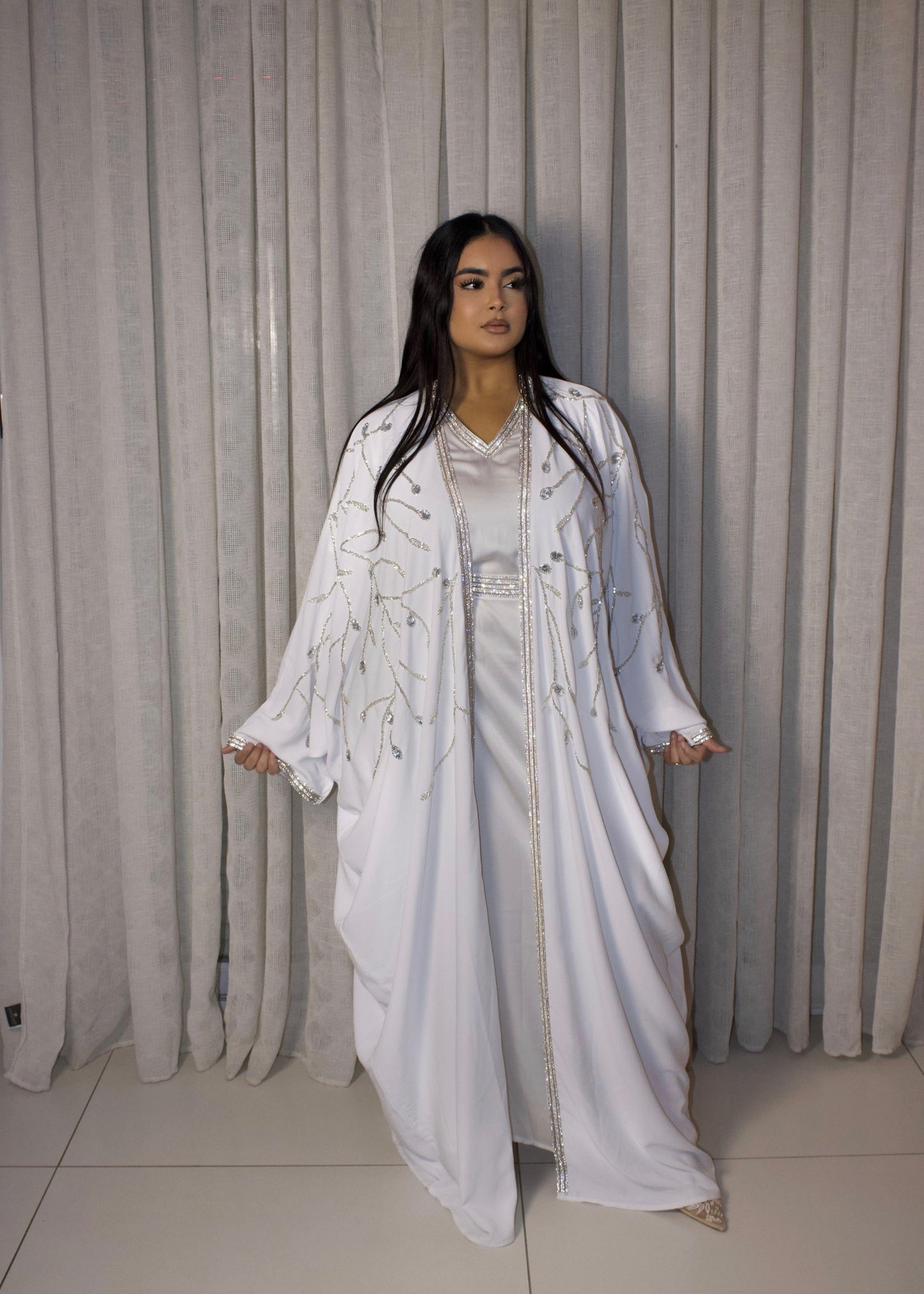 ABAYA IRIM BLANCHE (DISPO MERCREDI 19/11)